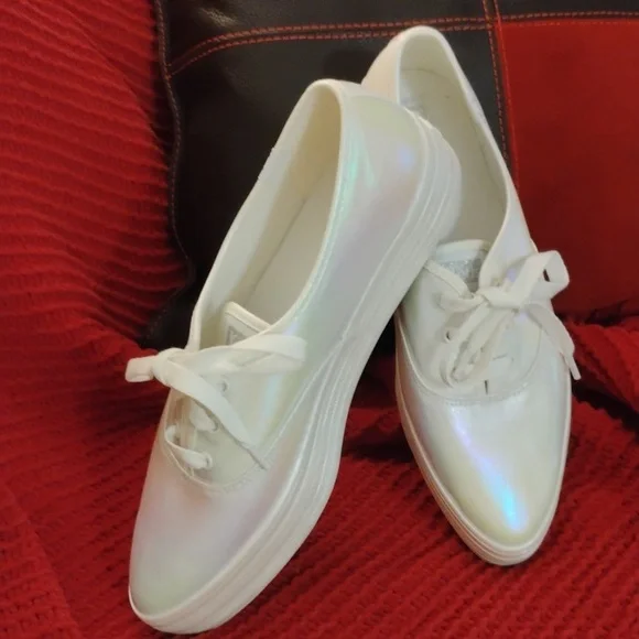 Keds Point Pearlized White Platform Sneakers - Picture 2 of 9